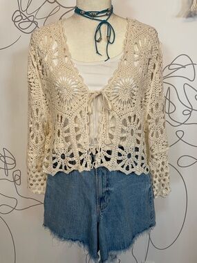 Hollister Light Wash High-Rise Denim Cutoff Shorts size 24